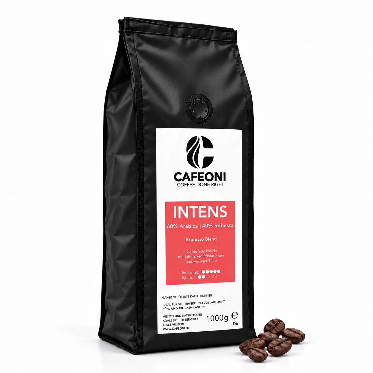 CAFEONI INTENS Kaffeebohnen 1 kg – mittig platzierte schwarze Verpackung mit Kaffeebohnen rechts daneben